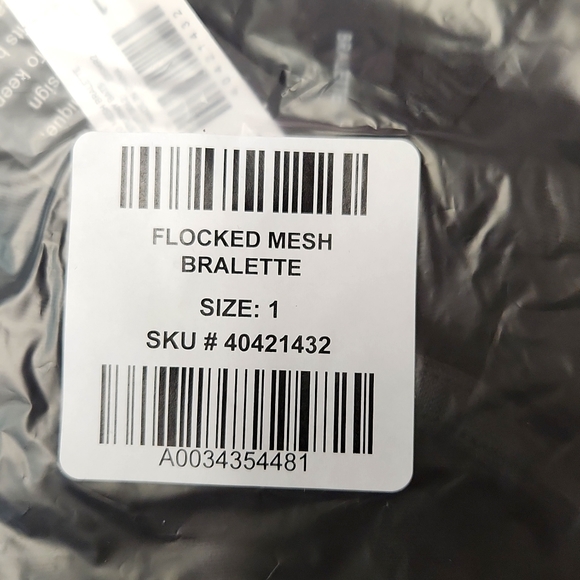 ❤️NWT VINTAGE TORRID BRA - BATS PRINT UNLINED FLOCKED MESH BRALETTE HALLOWEEN - Picture 11 of 15